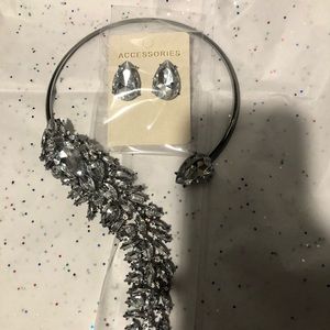 Elegant earrings set